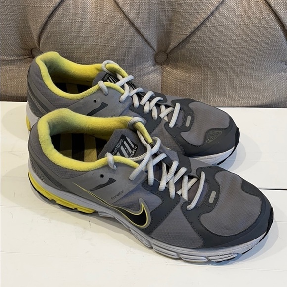 NIKE ZOOM FLYWIRE H20 REPEL STRUCTURE 15 Sneakers - Picture 3 of 11